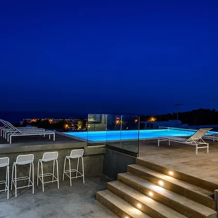 Thea Sunrise Luxury Villa *